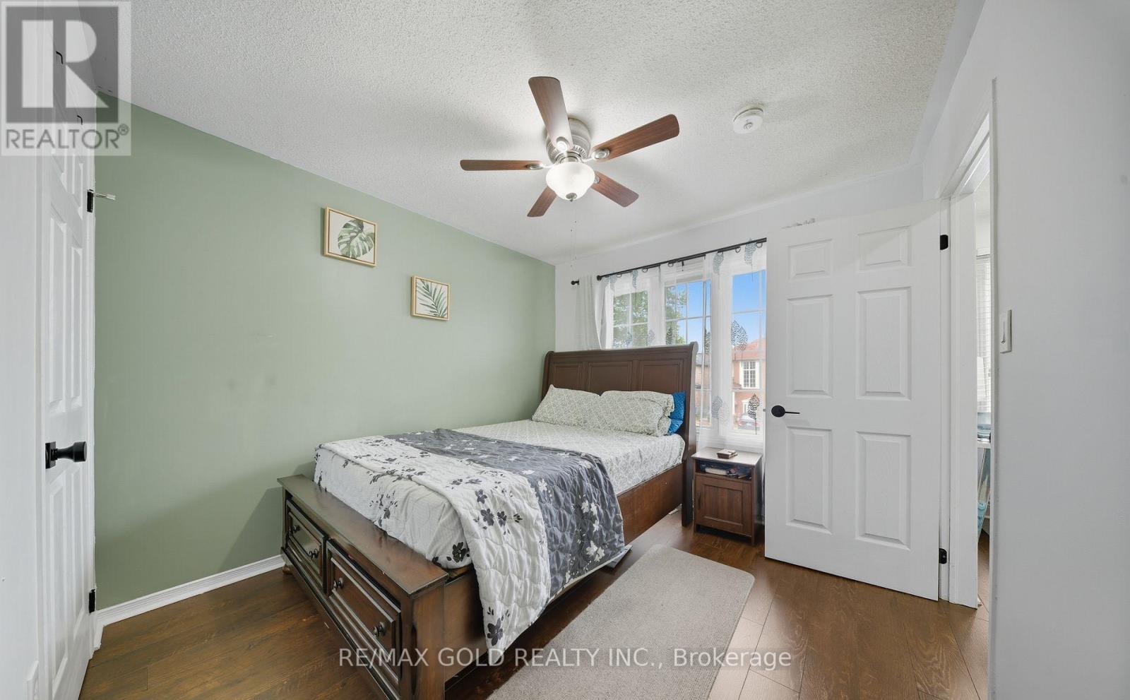 11 Flatlands Way, Brampton, Ontario  L6R 2B5 - Photo 14 - W12559498