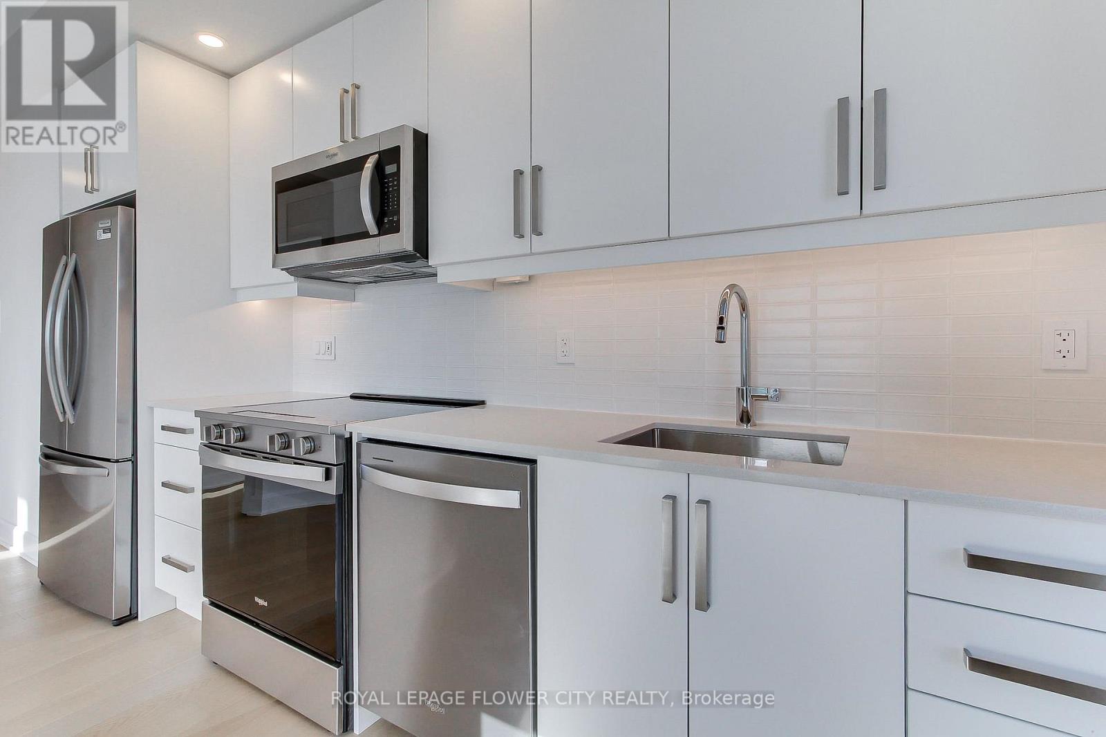 1808 - 3240 William Coltson Avenue E, Oakville, Ontario  L6H 8C8 - Photo 13 - W12559502