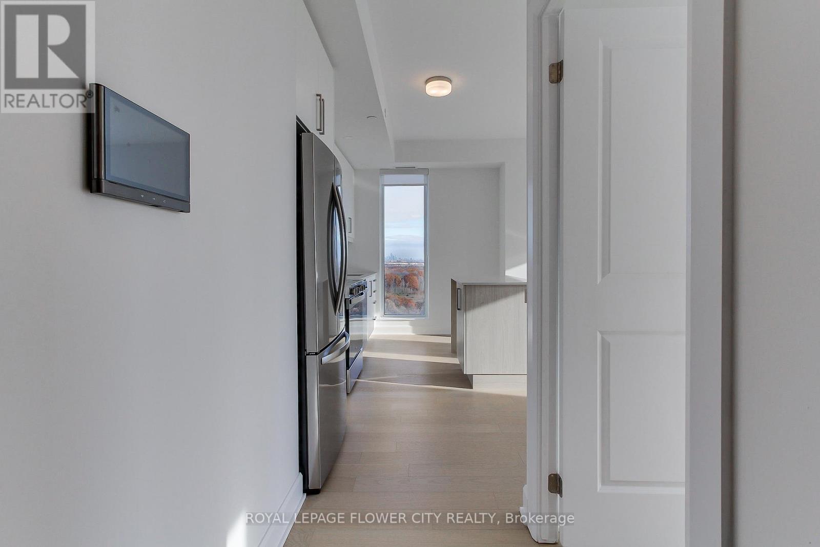 1808 - 3240 William Coltson Avenue E, Oakville, Ontario  L6H 8C8 - Photo 9 - W12559502