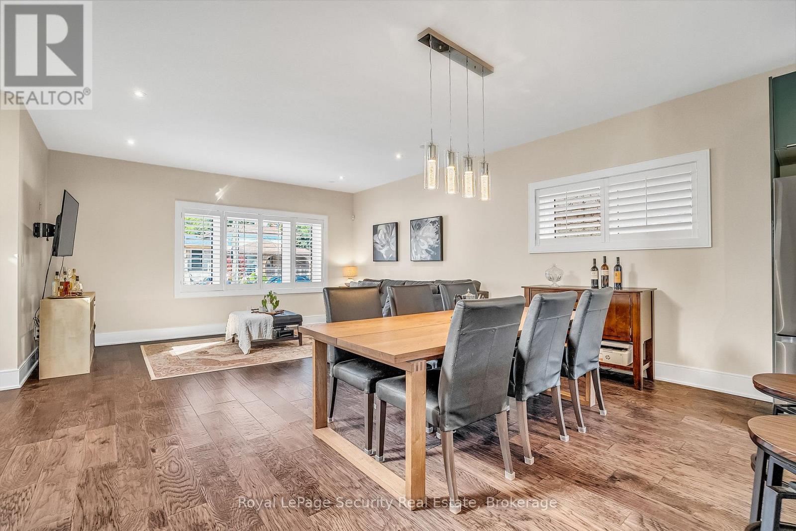 7 Avalon Avenue, Toronto, Ontario  M6N 4V4 - Photo 12 - W12559506