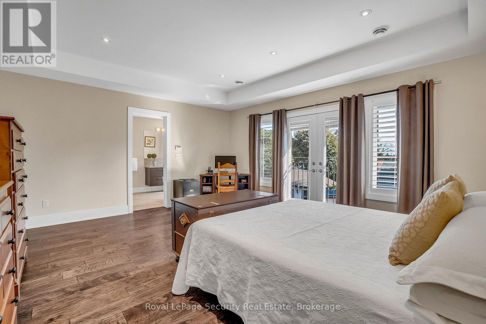 7 Avalon Avenue, Toronto, Ontario  M6N 4V4 - Photo 21 - W12559506