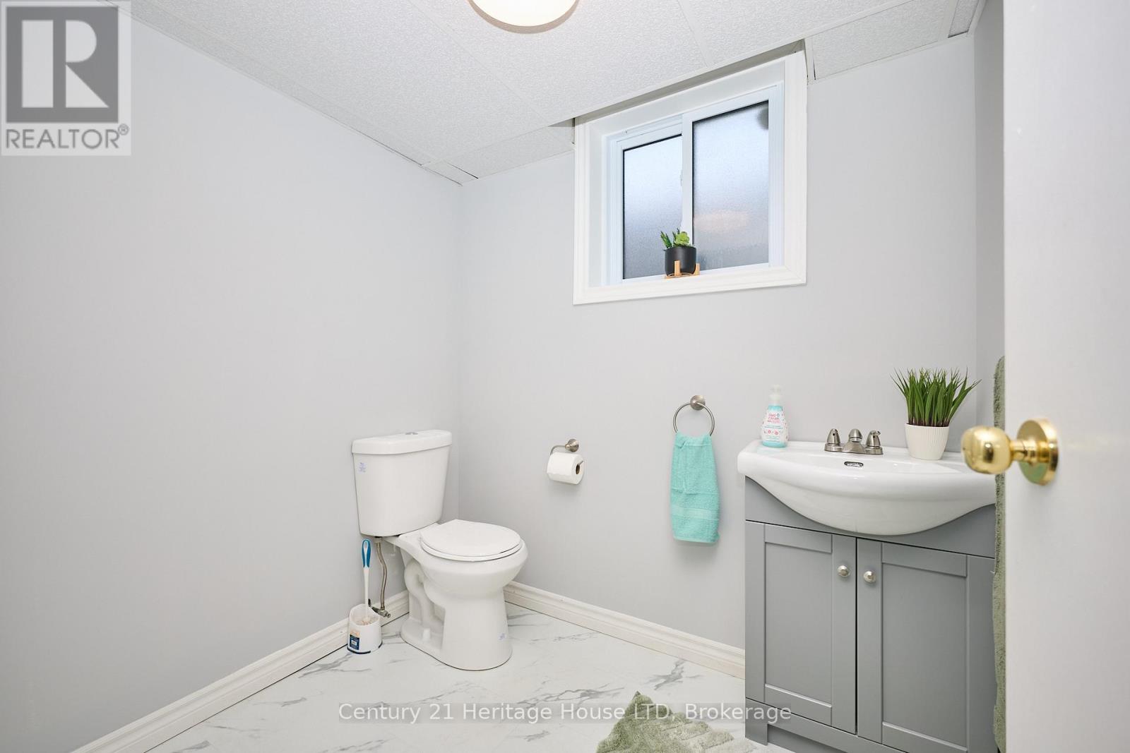 3810 Orlando Drive, Niagara Falls, Ontario  L2J 4B7 - Photo 20 - X12559546