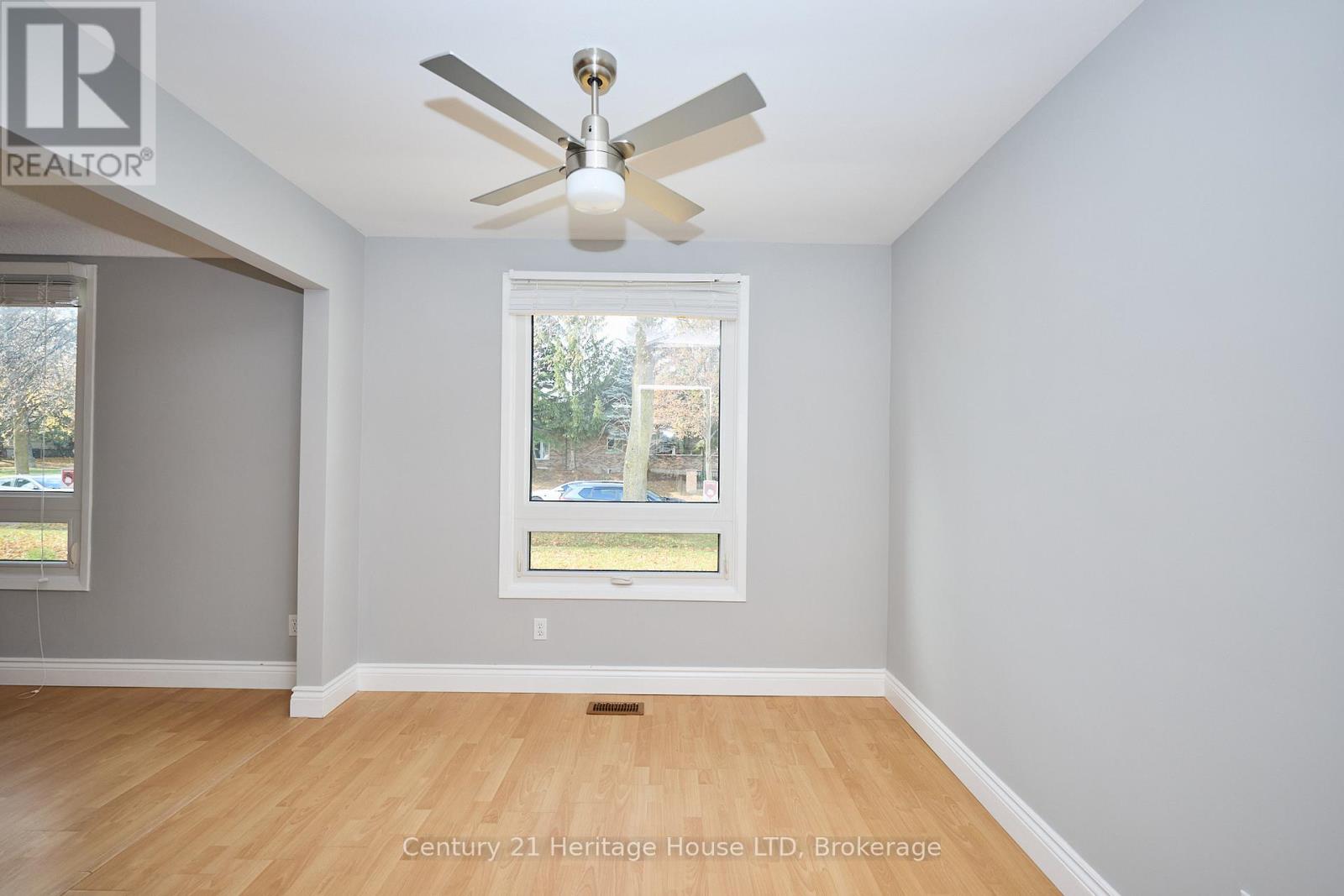 3810 Orlando Drive, Niagara Falls, Ontario  L2J 4B7 - Photo 8 - X12559546