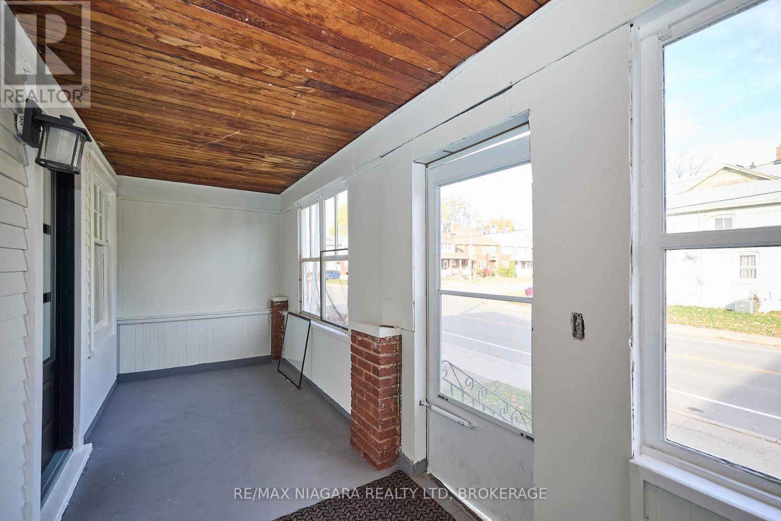 5006 Morrison Street, Niagara Falls, Ontario  L2E 2C6 - Photo 4 - X12559598