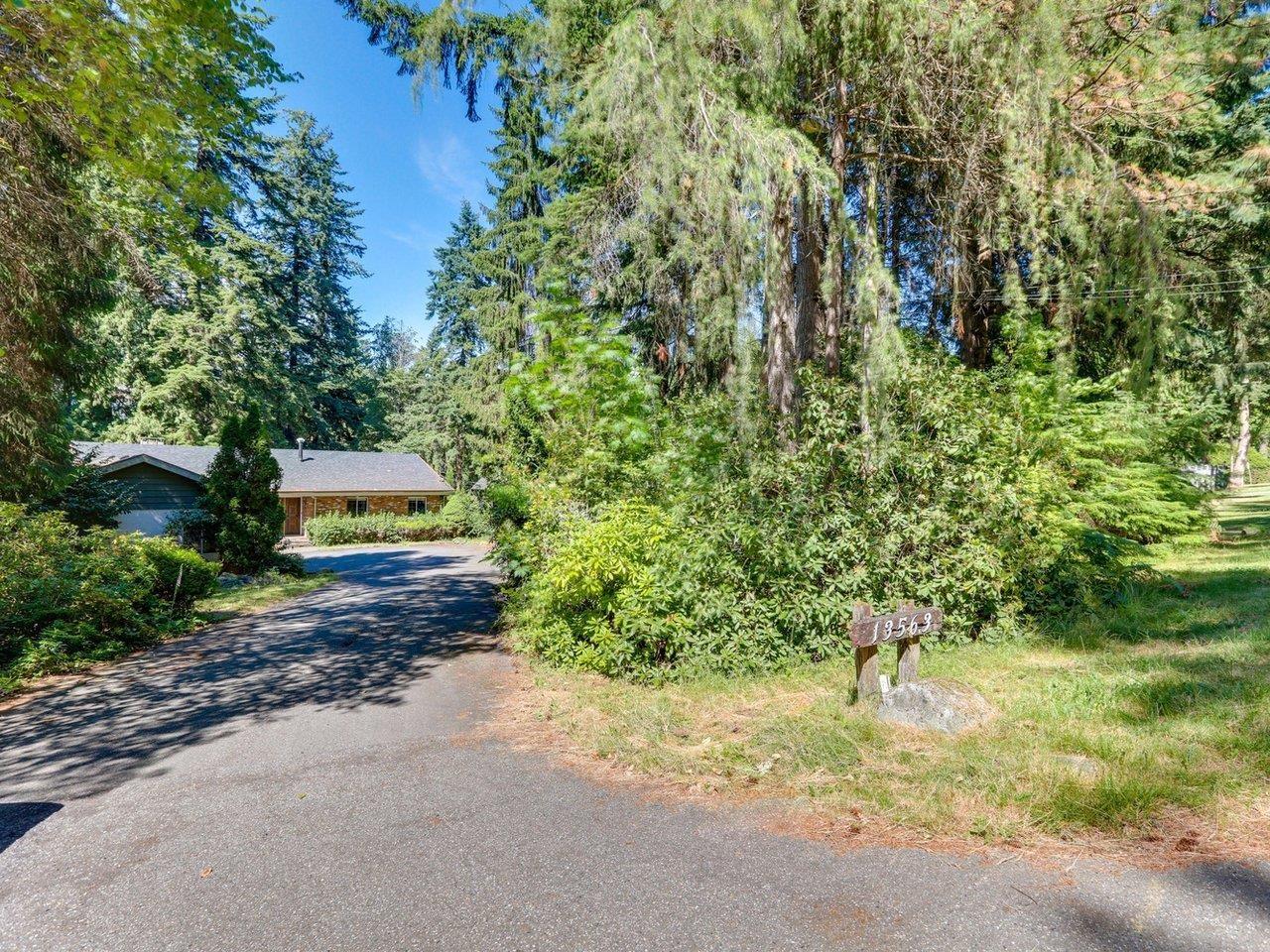 13563 28 Avenue, Surrey, British Columbia V4P 1X2 - Photo 4 - R3068325