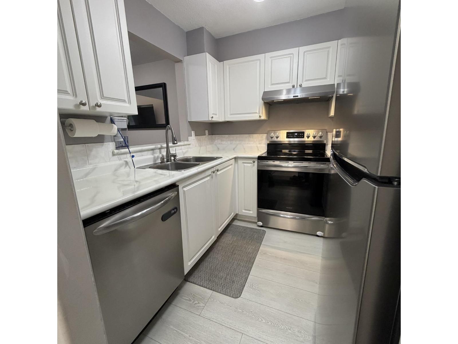 409 9979 140 Street, Surrey, British Columbia  V3T 5W2 - Photo 8 - R3066768