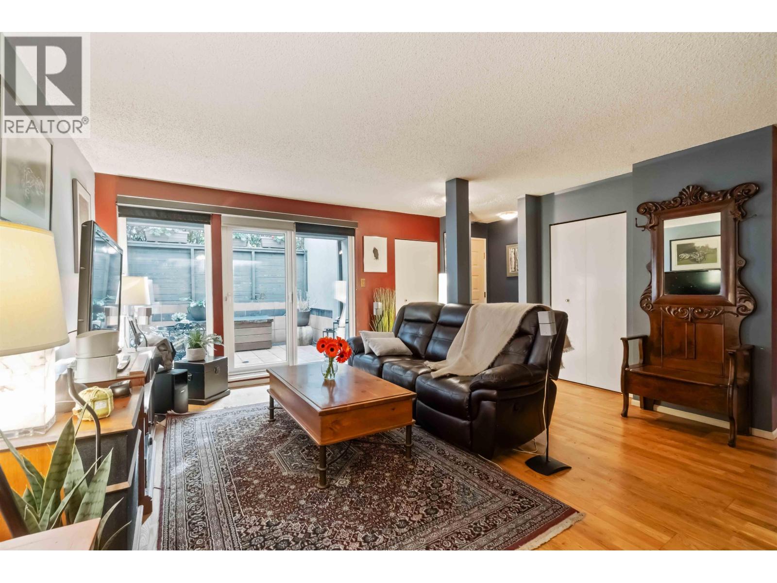 1305 W 8th Avenue, Vancouver, British Columbia  V6H 3W4 - Photo 3 - R3068729