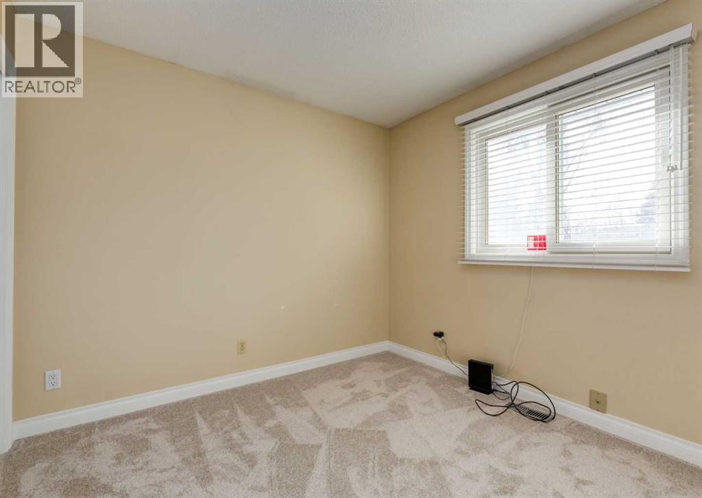 11107 Southdale Road Sw, Calgary, Alberta  T2W 0X5 - Photo 17 - A2270987