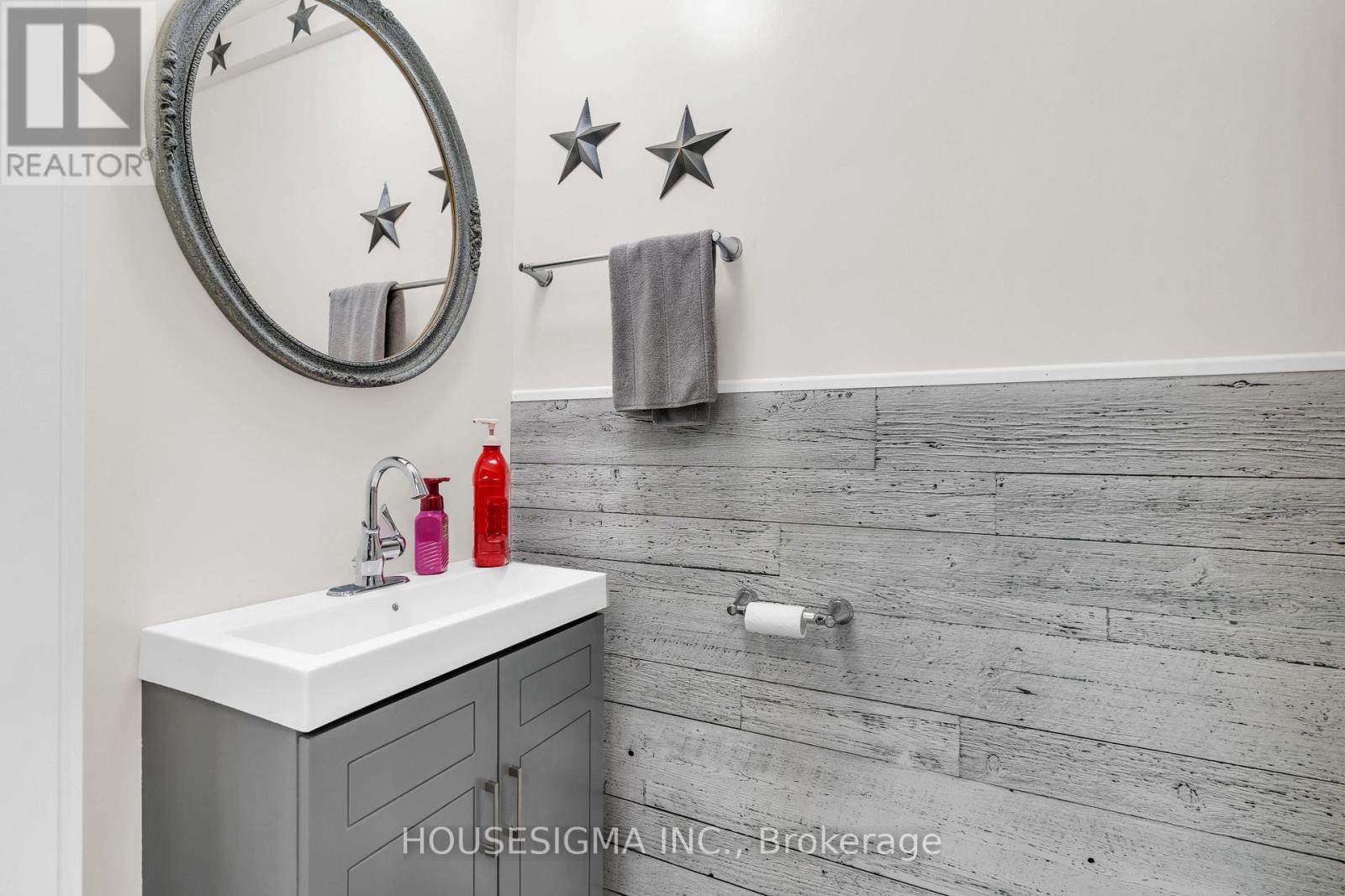 12 Starlight Lane, Thames Centre, Ontario  N0L 1G5 - Photo 19 - X12559440