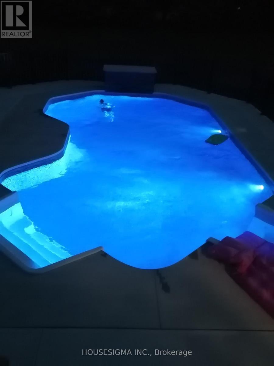 12 Starlight Lane, Thames Centre, Ontario  N0L 1G5 - Photo 29 - X12559440