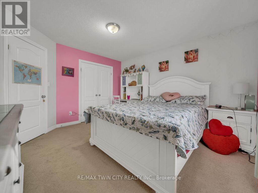 46 Woodbine Avenue, Kitchener, Ontario  N2R 1V1 - Photo 28 - X12559452