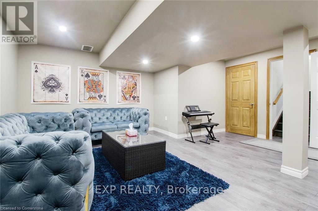 49 Scots Pine Trail, Kitchener, Ontario  N2R 0N6 - Photo 39 - X12559486