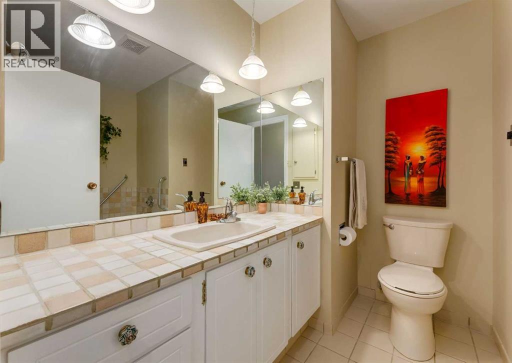 11107 Southdale Road Sw, Calgary, Alberta  T2W 0X5 - Photo 22 - A2270987