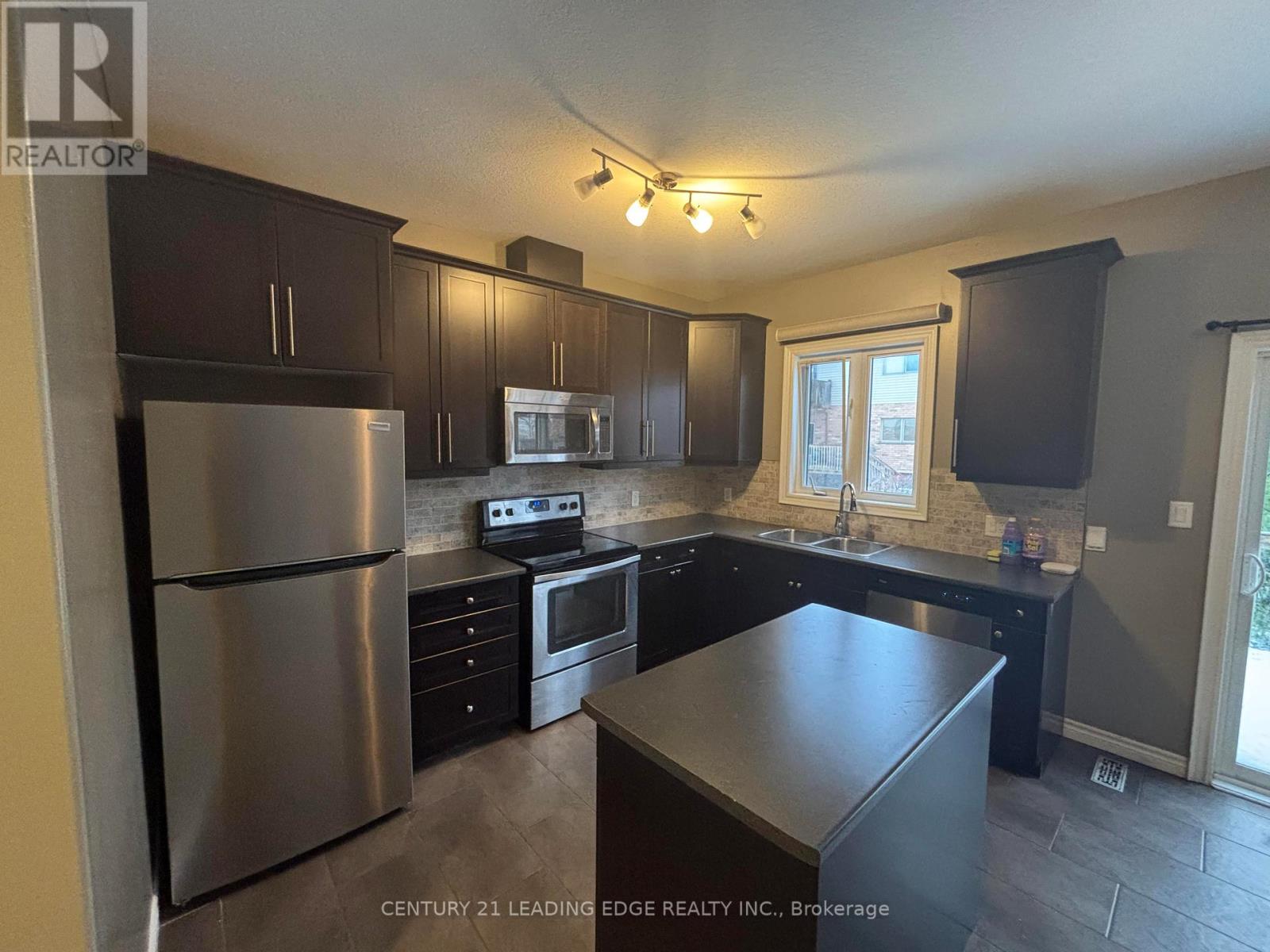 70 - 3320 Meadowgate Boulevard, London South, Ontario  N6M 0A7 - Photo 5 - X12559270