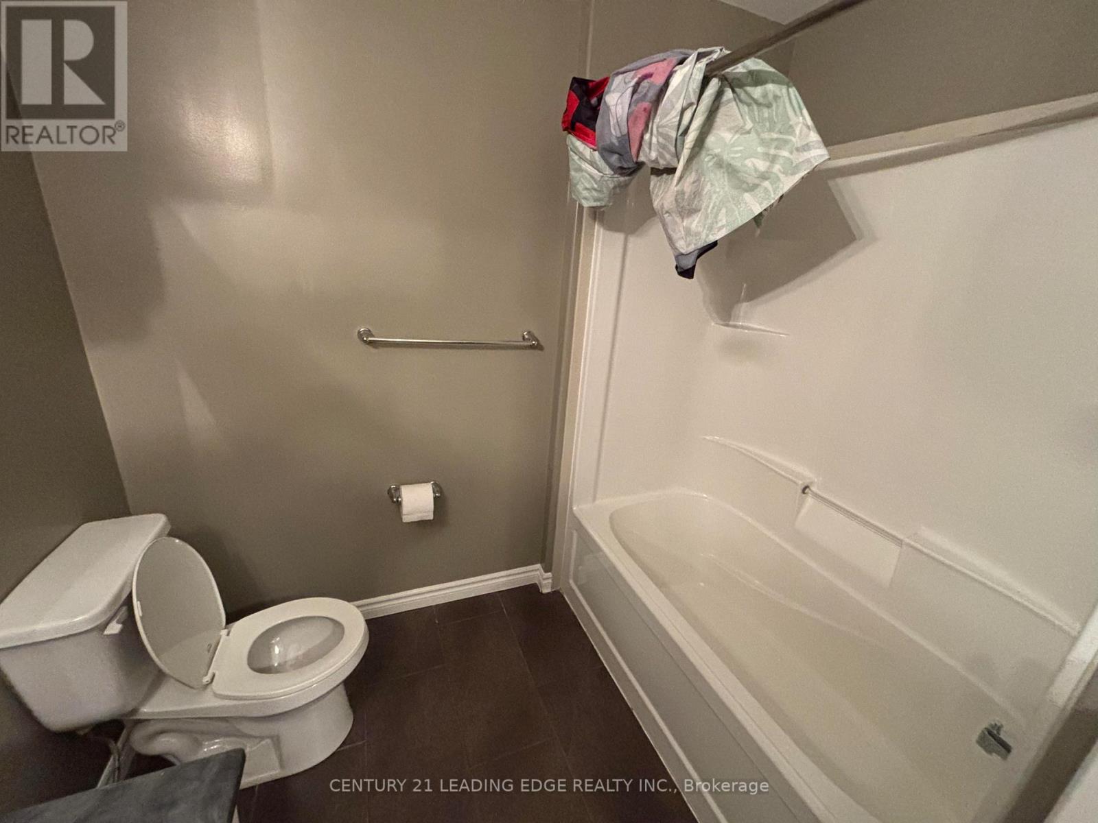 70 - 3320 Meadowgate Boulevard, London South, Ontario  N6M 0A7 - Photo 11 - X12559270