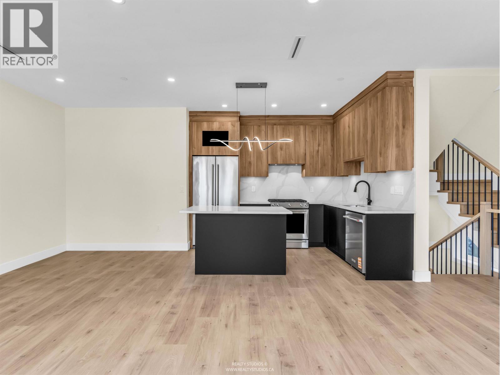 1 5221 Clarendon Street, Vancouver, British Columbia  V5R 3J7 - Photo 8 - R3068745