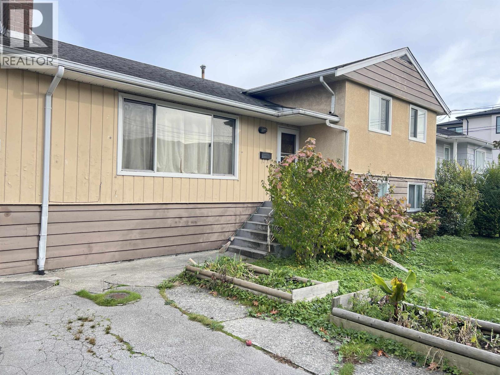 217 PEMBINA STREET, new westminster, British Columbia