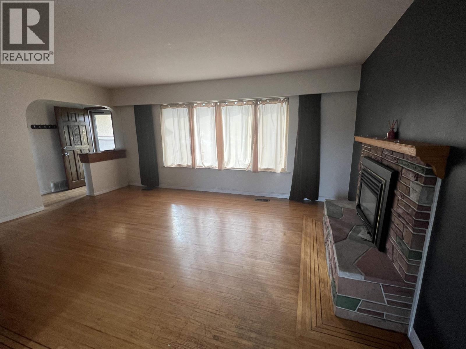 217 Pembina Street, New Westminster, British Columbia  V3M 5J3 - Photo 3 - R3068739