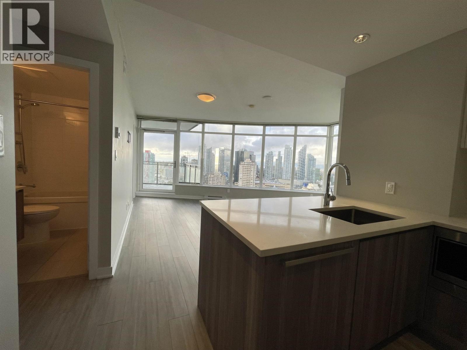 3003 4900 Lennox Ln, Burnaby, British Columbia  V5H 0G9 - Photo 4 - R3068759