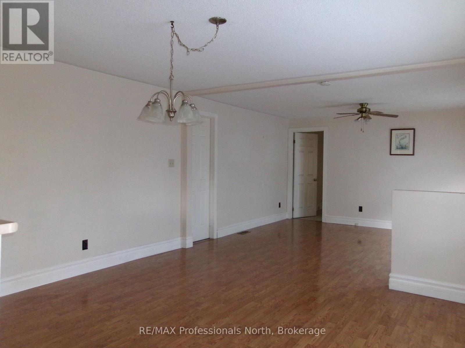 646 Mountain Street, Dysart Et Al, Ontario  K0M 1S0 - Photo 9 - X12555136