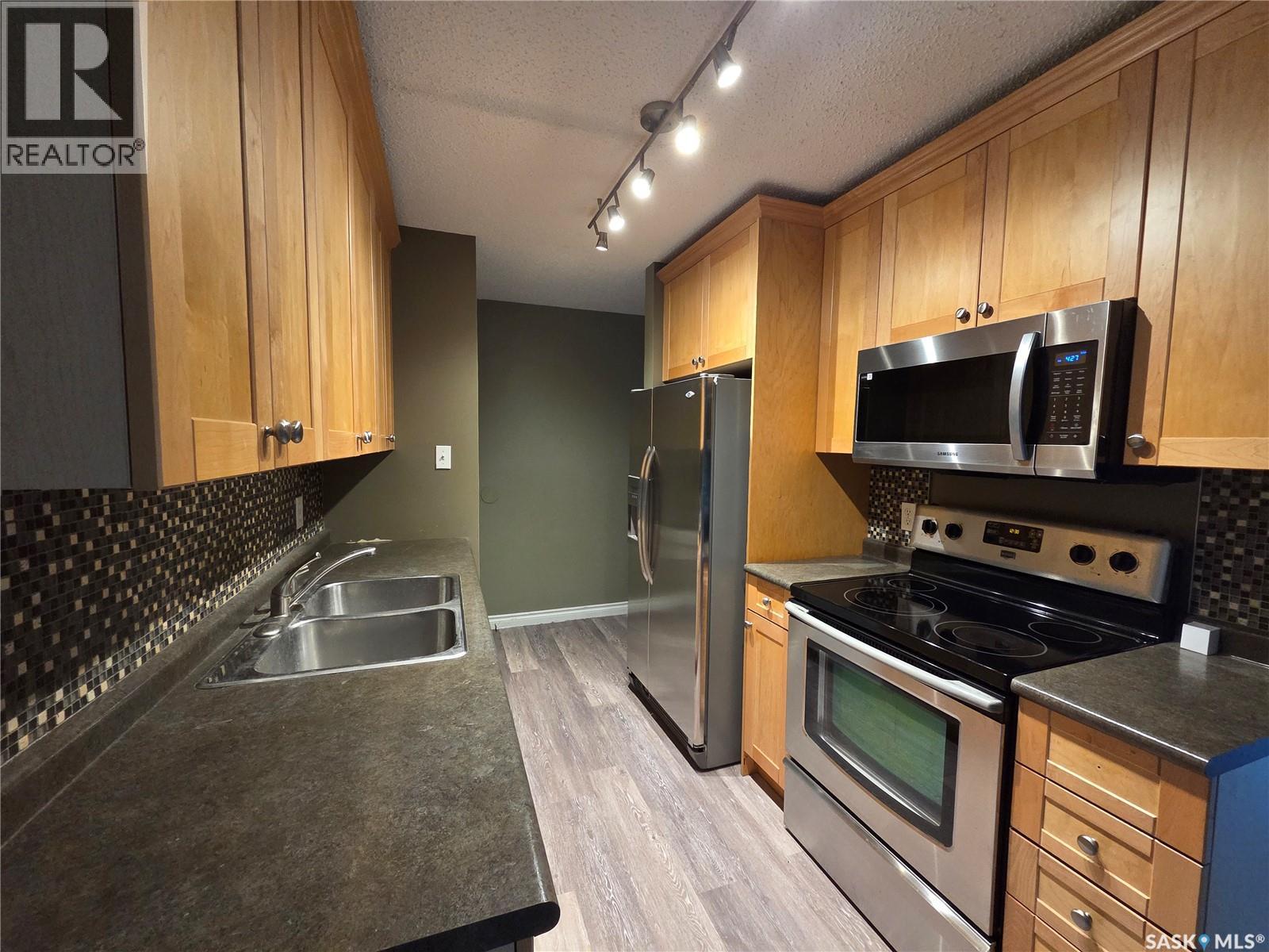 207b 4040 8th Street E, Saskatoon, Saskatchewan  S7H 5L4 - Photo 2 - SK024358