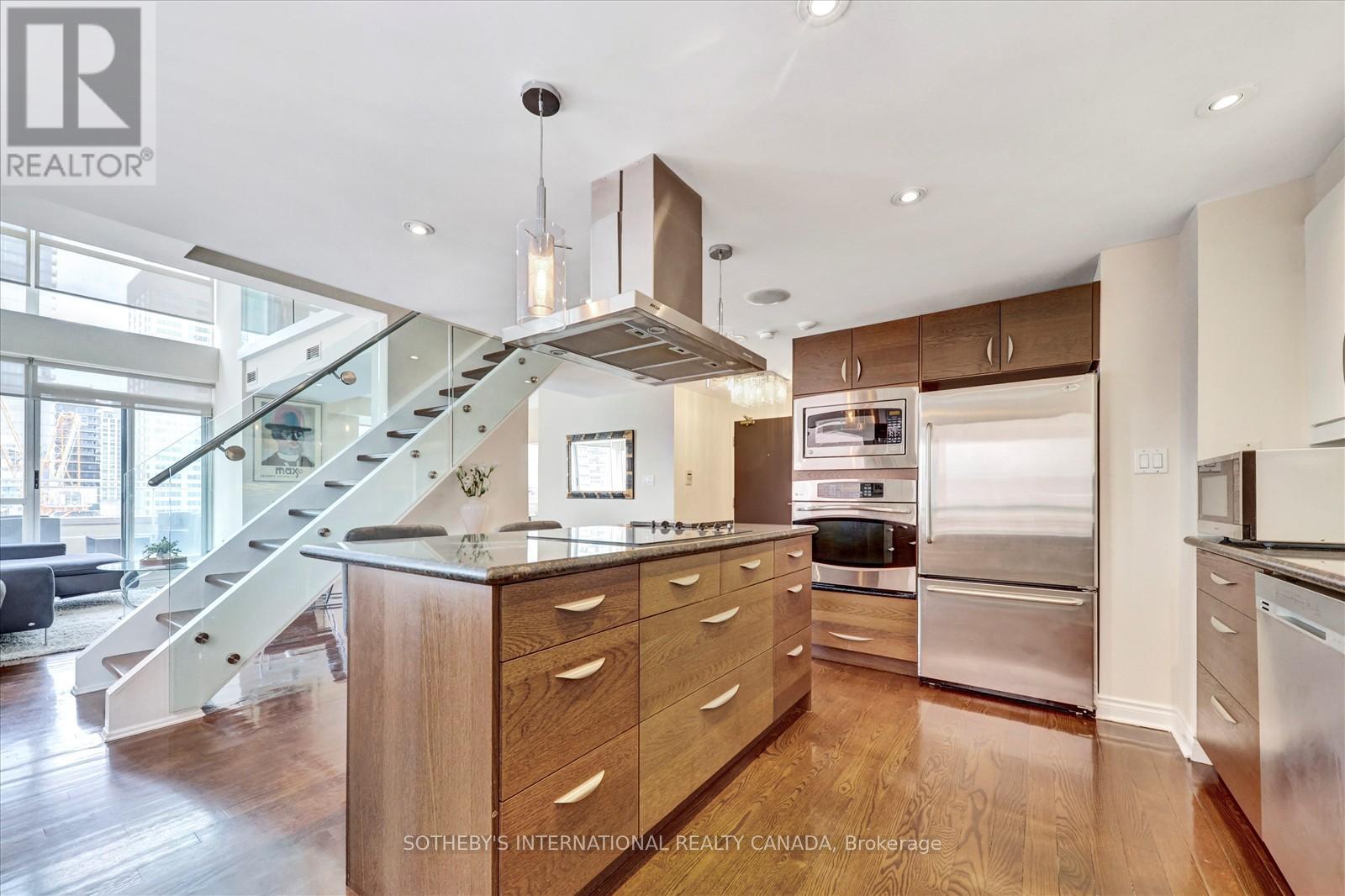 Ph 1904 - 80 Cumberland Street, Toronto, Ontario  M5R 3V1 - Photo 7 - C12559562