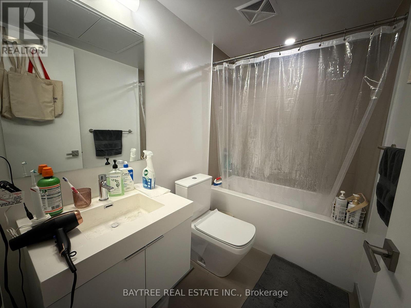 2107 - 99 Foxbar Road, Toronto, Ontario  M4V 0B2 - Photo 13 - C12559576