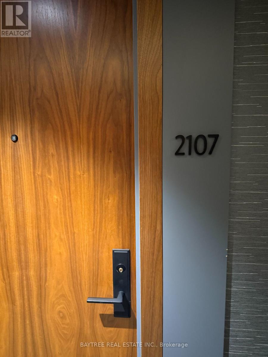 2107 - 99 Foxbar Road, Toronto, Ontario  M4V 0B2 - Photo 2 - C12559576