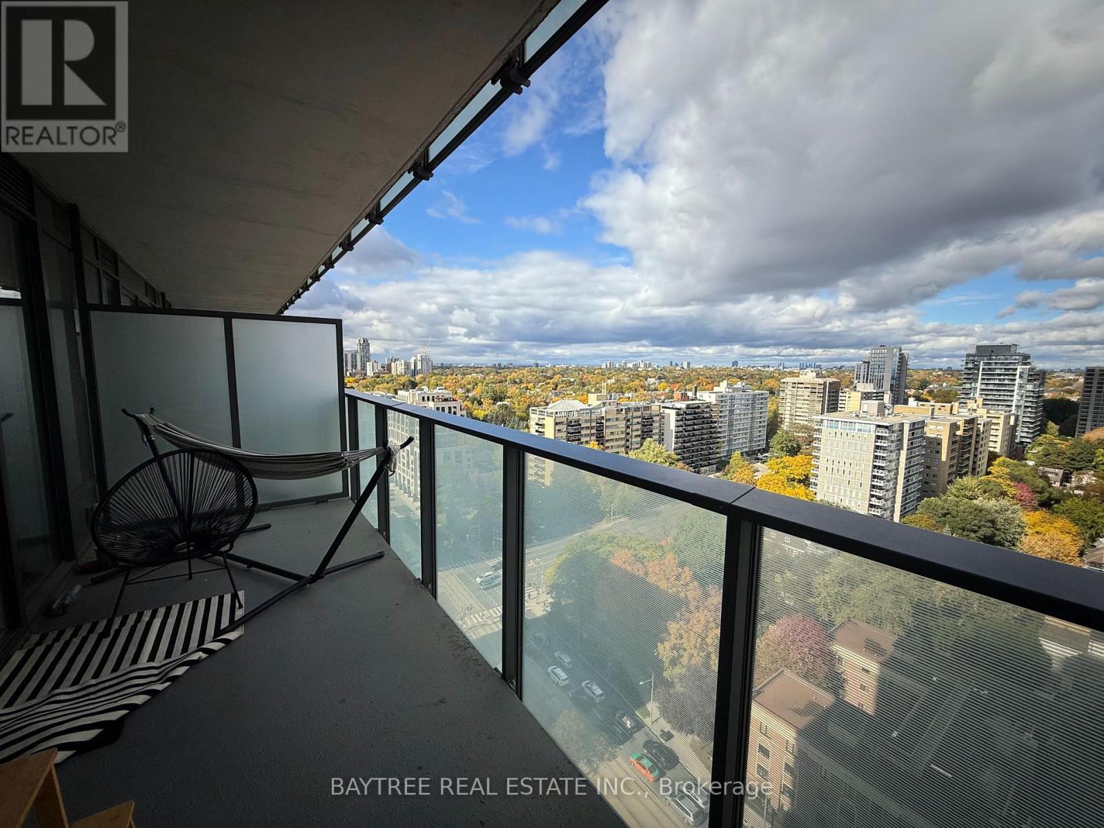 2107 - 99 Foxbar Road, Toronto, Ontario  M4V 0B2 - Photo 8 - C12559576