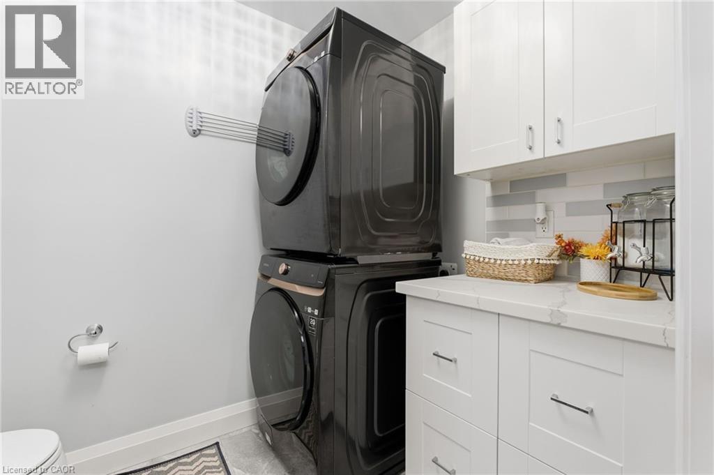 17 Hoodless Court, Brantford, Ontario  N3T 0A8 - Photo 16 - 40789350