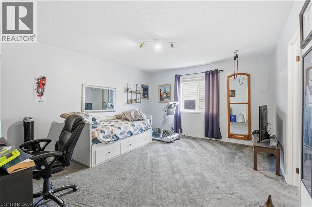 17 Hoodless Court, Brantford, Ontario  N3T 0A8 - Photo 28 - 40789350