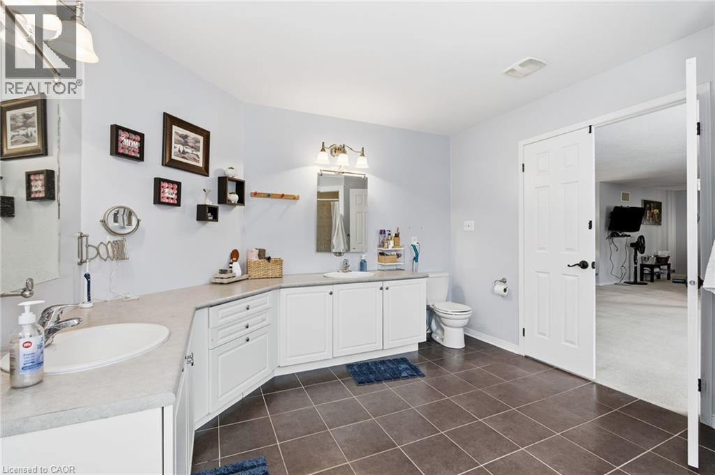 17 Hoodless Court, Brantford, Ontario  N3T 0A8 - Photo 32 - 40789350