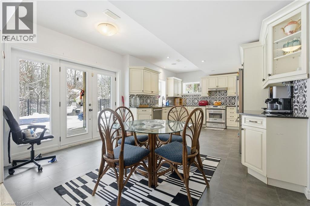 17 Hoodless Court, Brantford, Ontario  N3T 0A8 - Photo 34 - 40789350