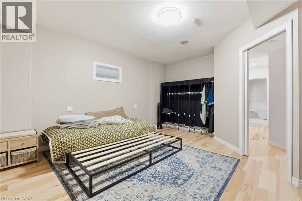 17 Hoodless Court, Brantford, Ontario  N3T 0A8 - Photo 39 - 40789350