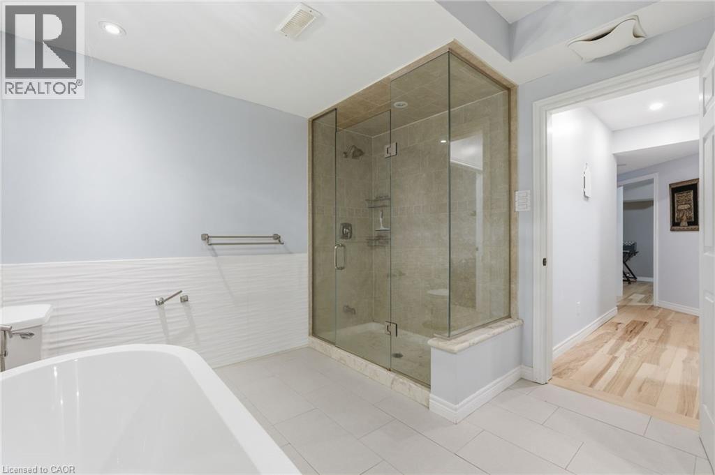 17 Hoodless Court, Brantford, Ontario  N3T 0A8 - Photo 41 - 40789350