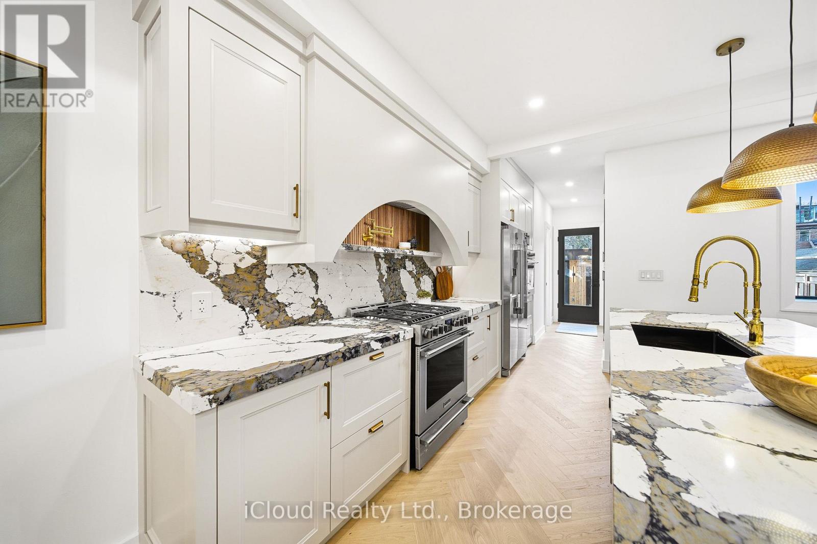 74 Langford Avenue, Toronto, Ontario  M4J 3E3 - Photo 14 - E12559556