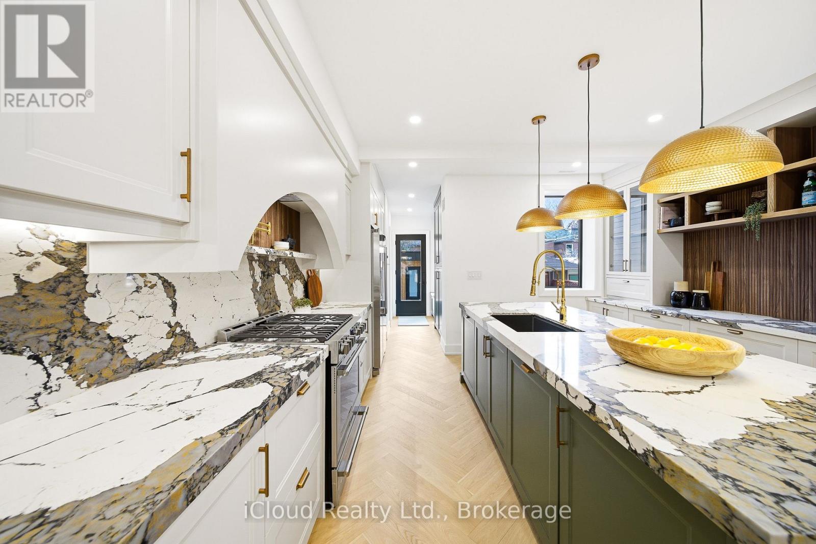 74 Langford Avenue, Toronto, Ontario  M4J 3E3 - Photo 15 - E12559556