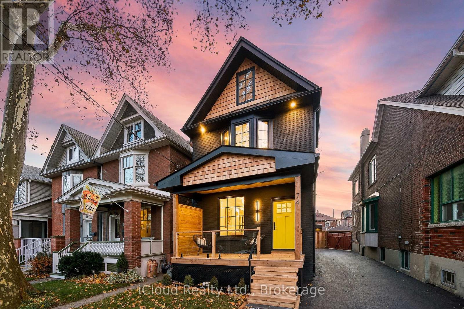 74 Langford Avenue, Toronto, Ontario  M4J 3E3 - Photo 2 - E12559556