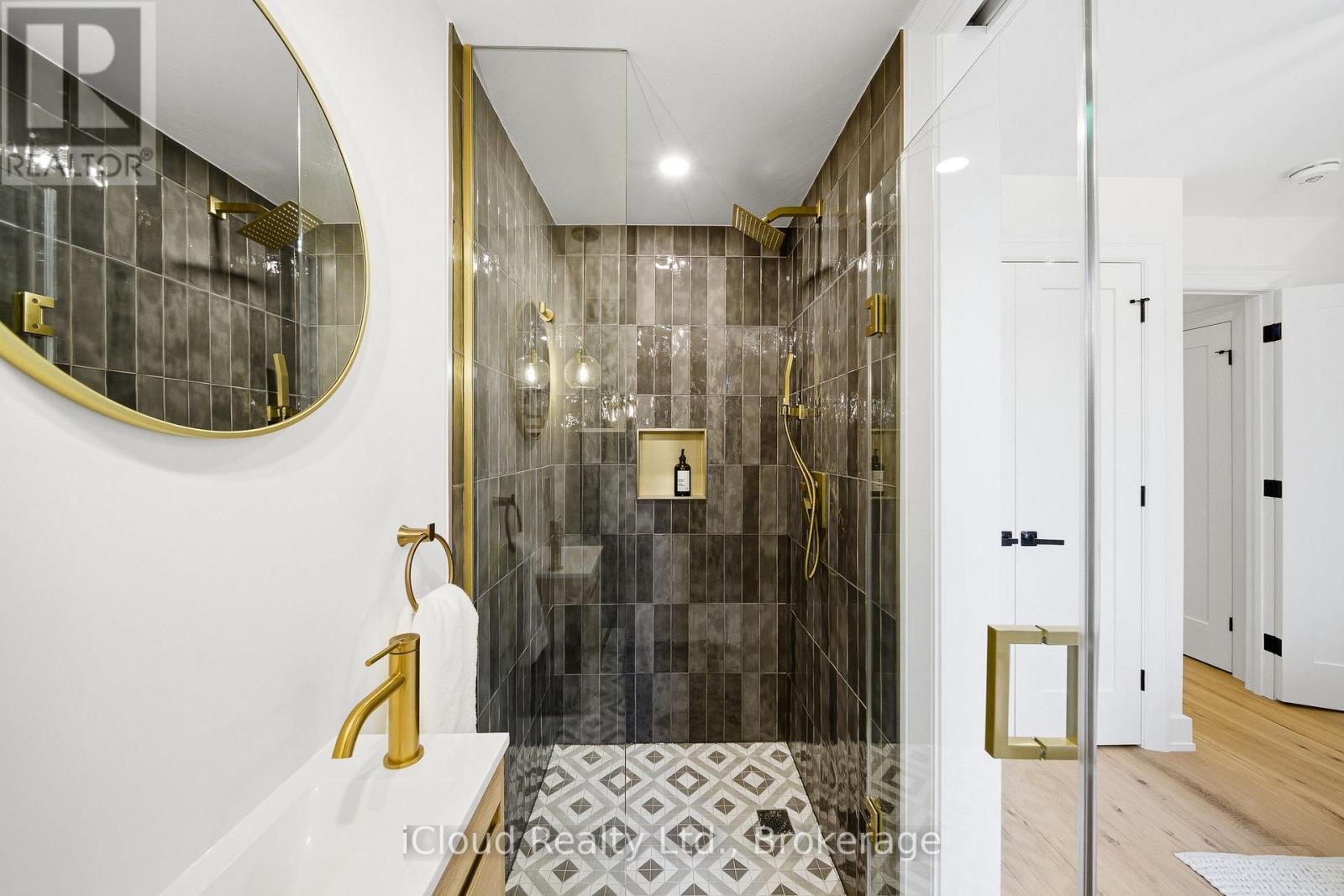 74 Langford Avenue, Toronto, Ontario  M4J 3E3 - Photo 25 - E12559556