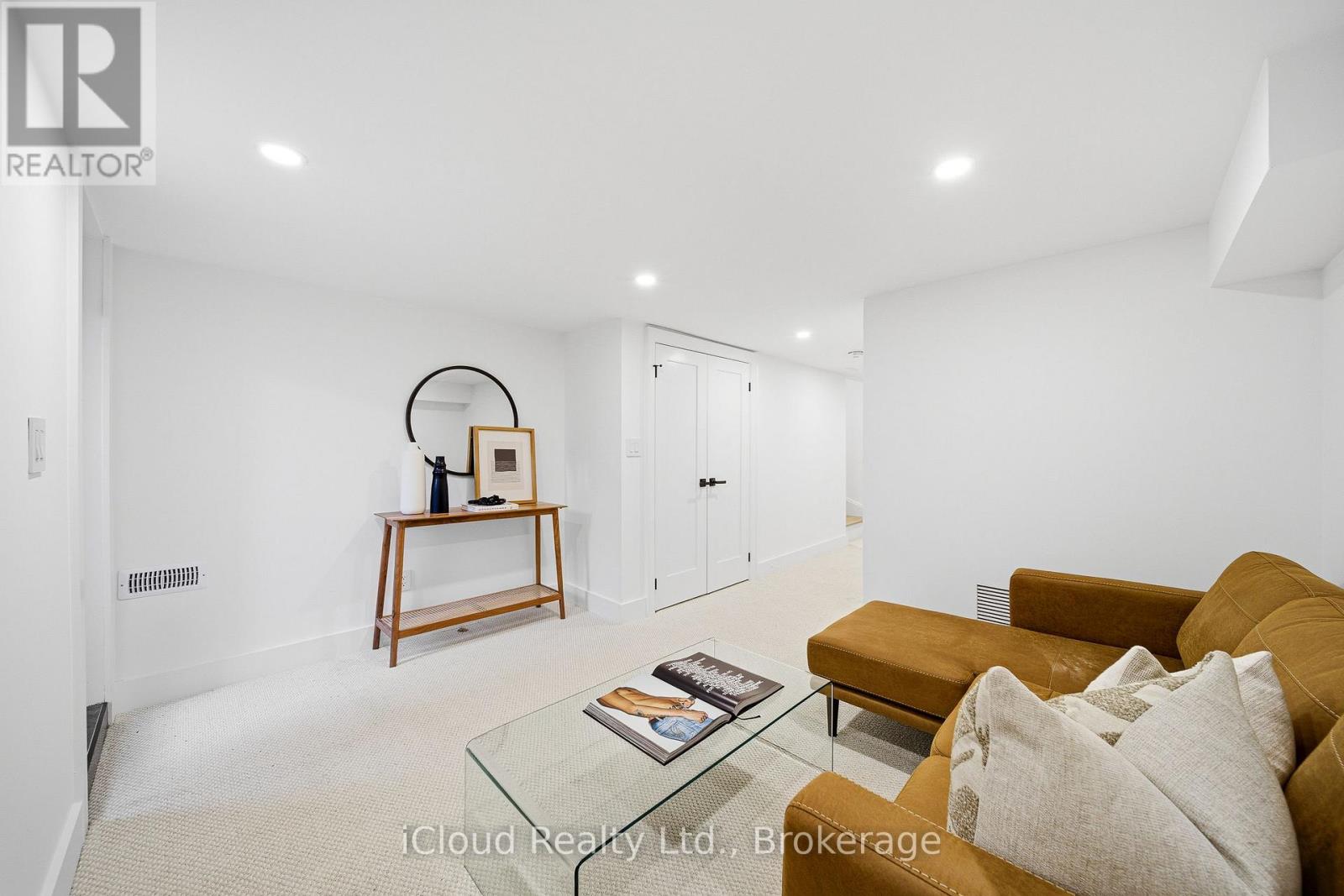 74 Langford Avenue, Toronto, Ontario  M4J 3E3 - Photo 37 - E12559556