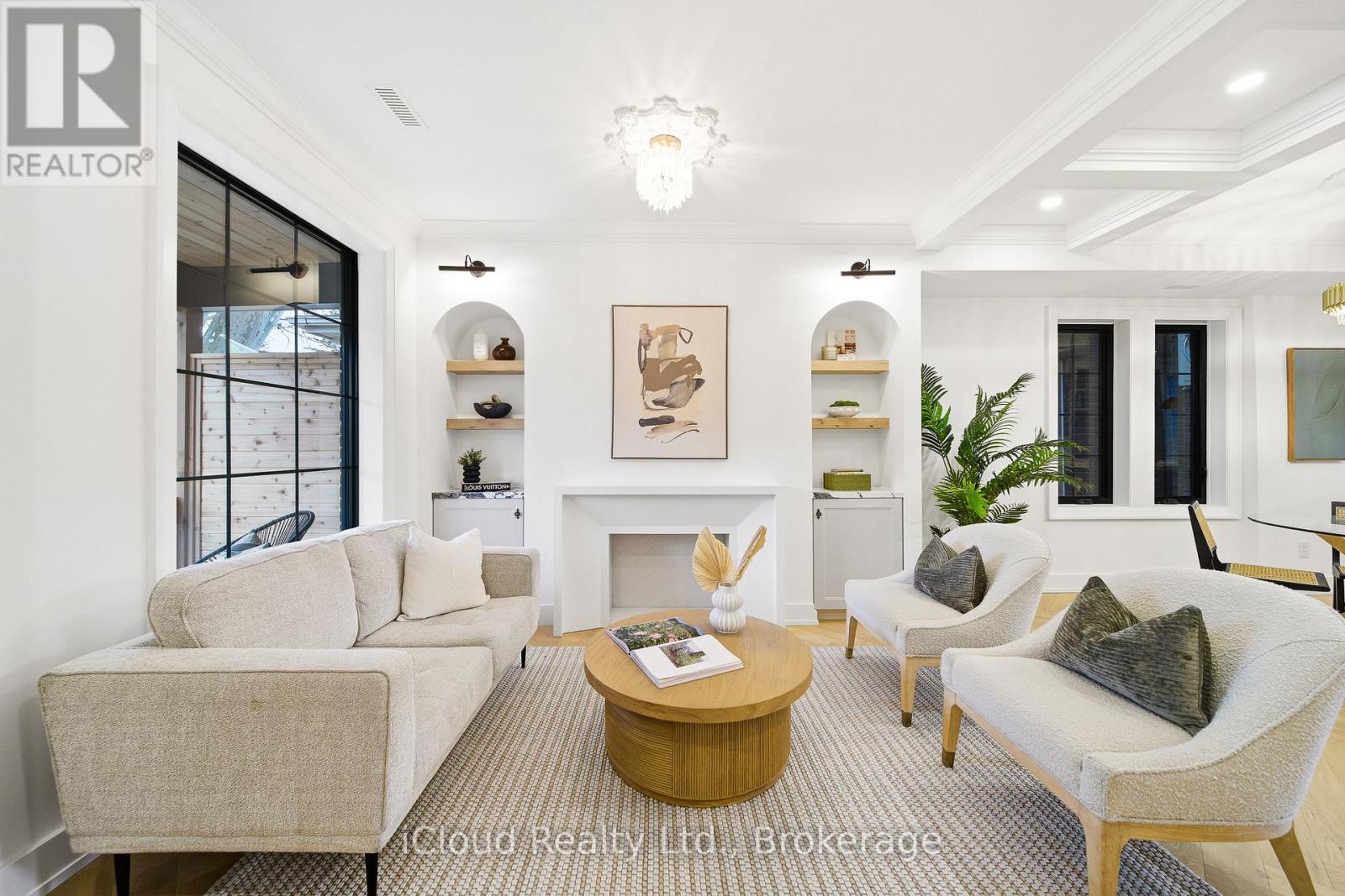 74 Langford Avenue, Toronto, Ontario  M4J 3E3 - Photo 6 - E12559556