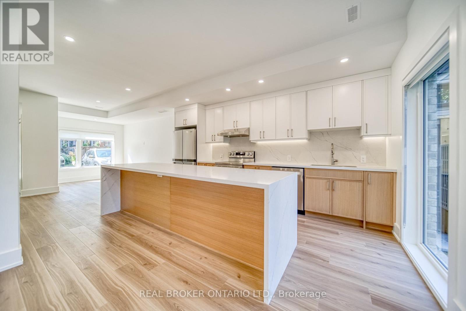 Unit L - 72 Jones Avenue, Toronto, Ontario  M4M 2Z8 - Photo 2 - E12559618