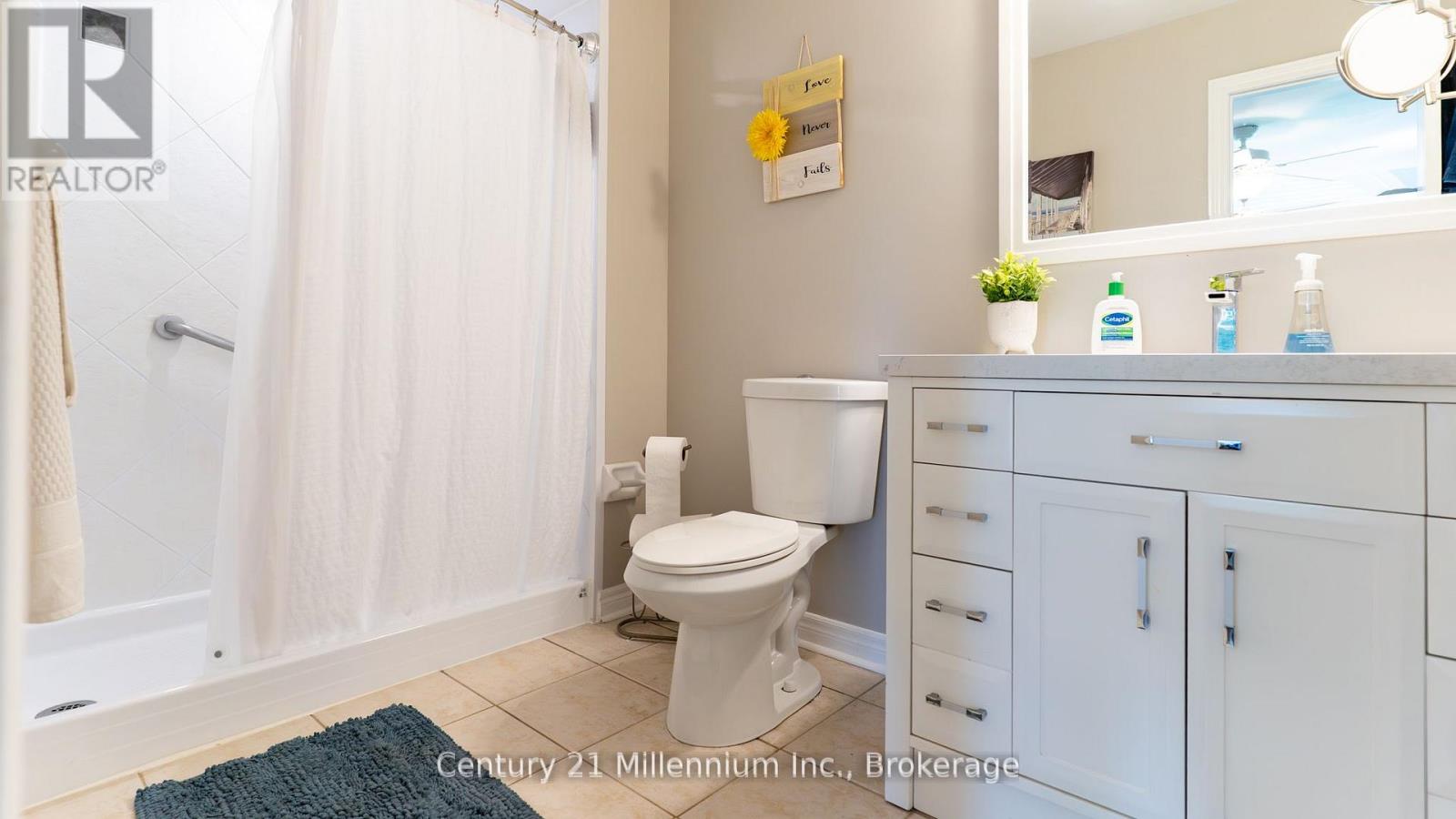 5 Sugar Maple Lane, Wasaga Beach, Ontario  L9Z 1P4 - Photo 12 - S12559792