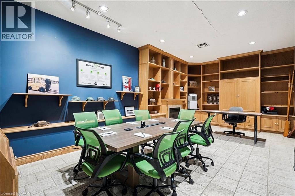 1054 South Service Road, Oakville, Ontario  L6J 2X7 - Photo 4 - 40787882