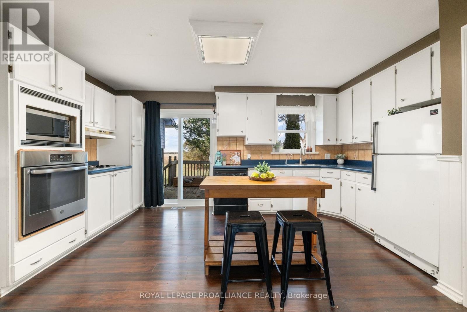 1067 Airport Parkway, Belleville, Ontario  K8N 4Z6 - Photo 11 - X12559716