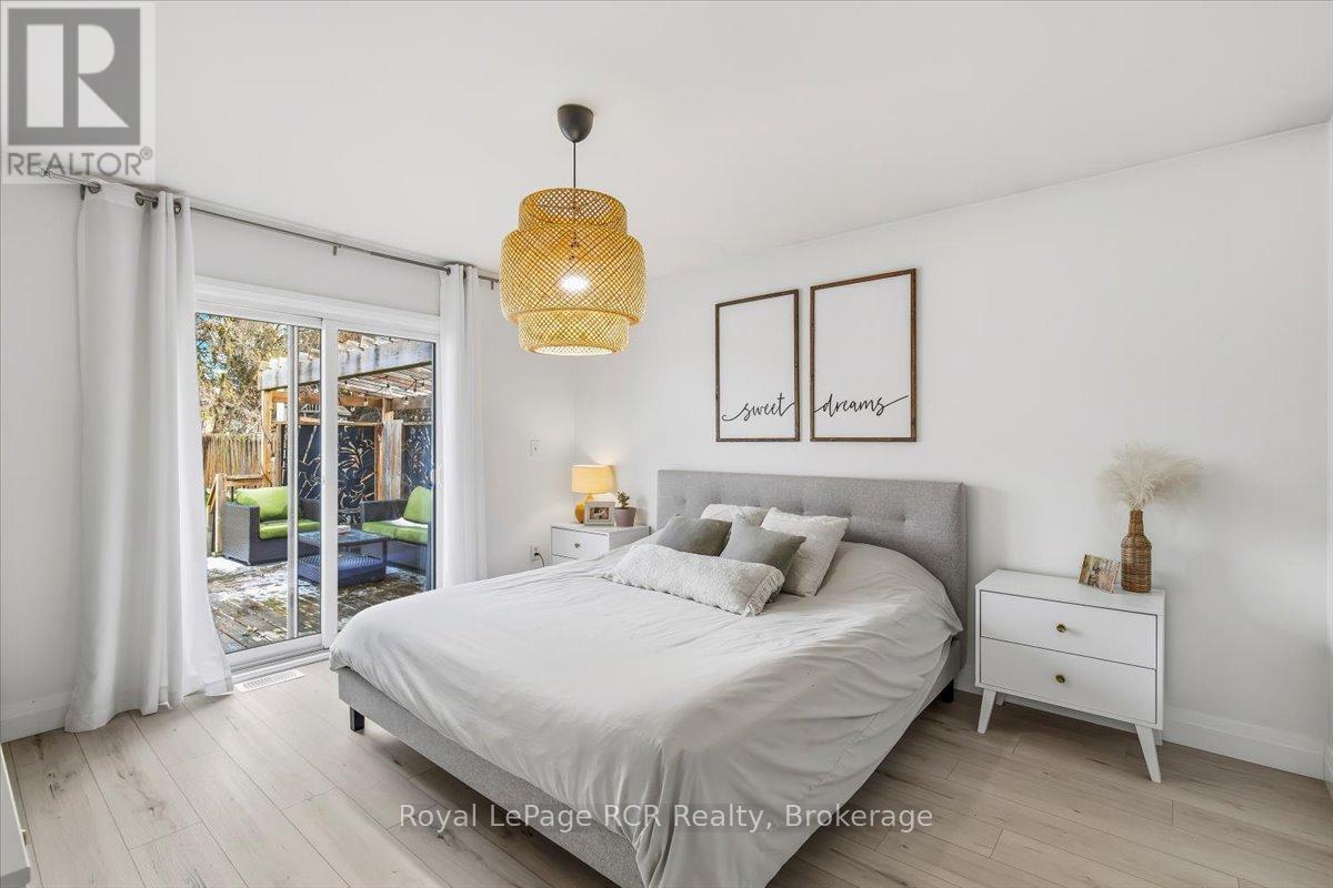 651 19th Avenue, Hanover, Ontario  N4N 3M8 - Photo 15 - X12559774