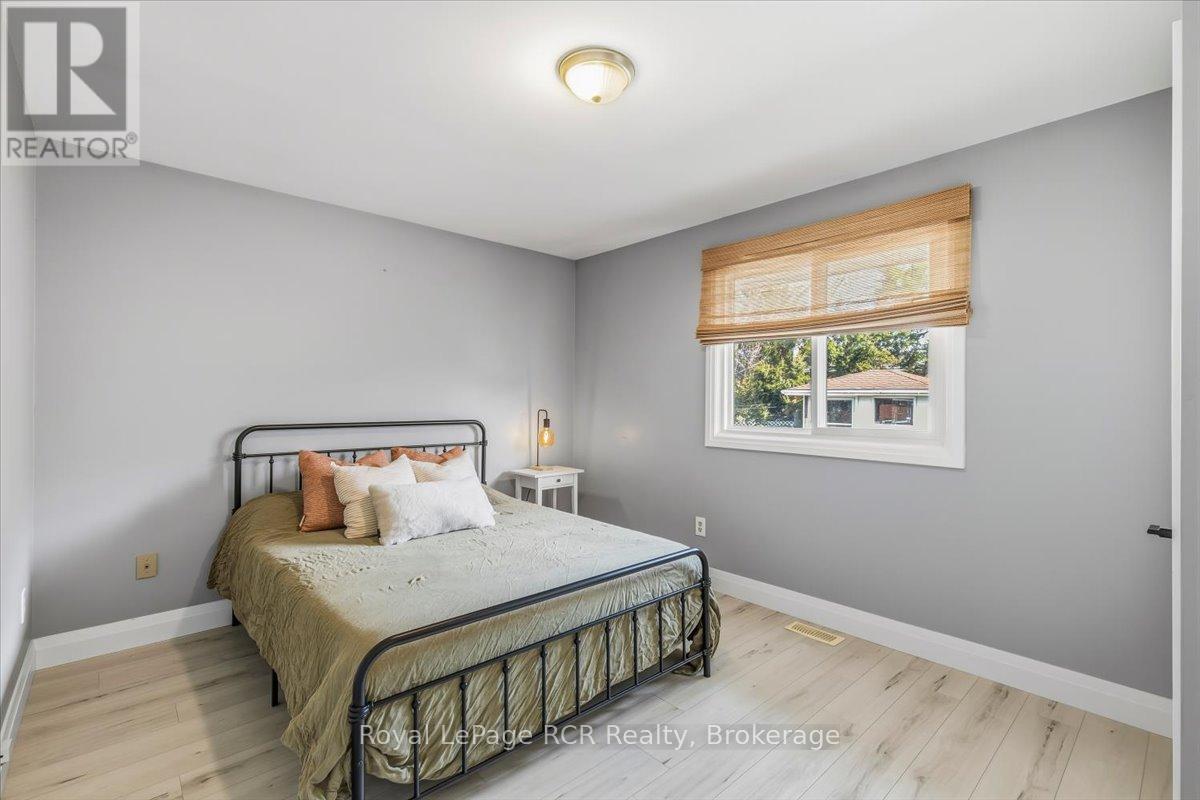 651 19th Avenue, Hanover, Ontario  N4N 3M8 - Photo 18 - X12559774