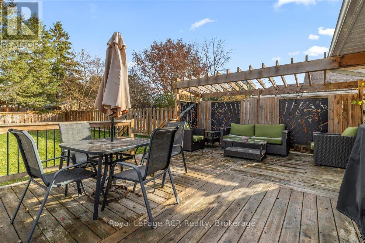 651 19th Avenue, Hanover, Ontario  N4N 3M8 - Photo 27 - X12559774