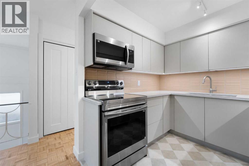 2606 26 Street Sw, Calgary, Alberta  T3E 2A9 - Photo 7 - A2271579