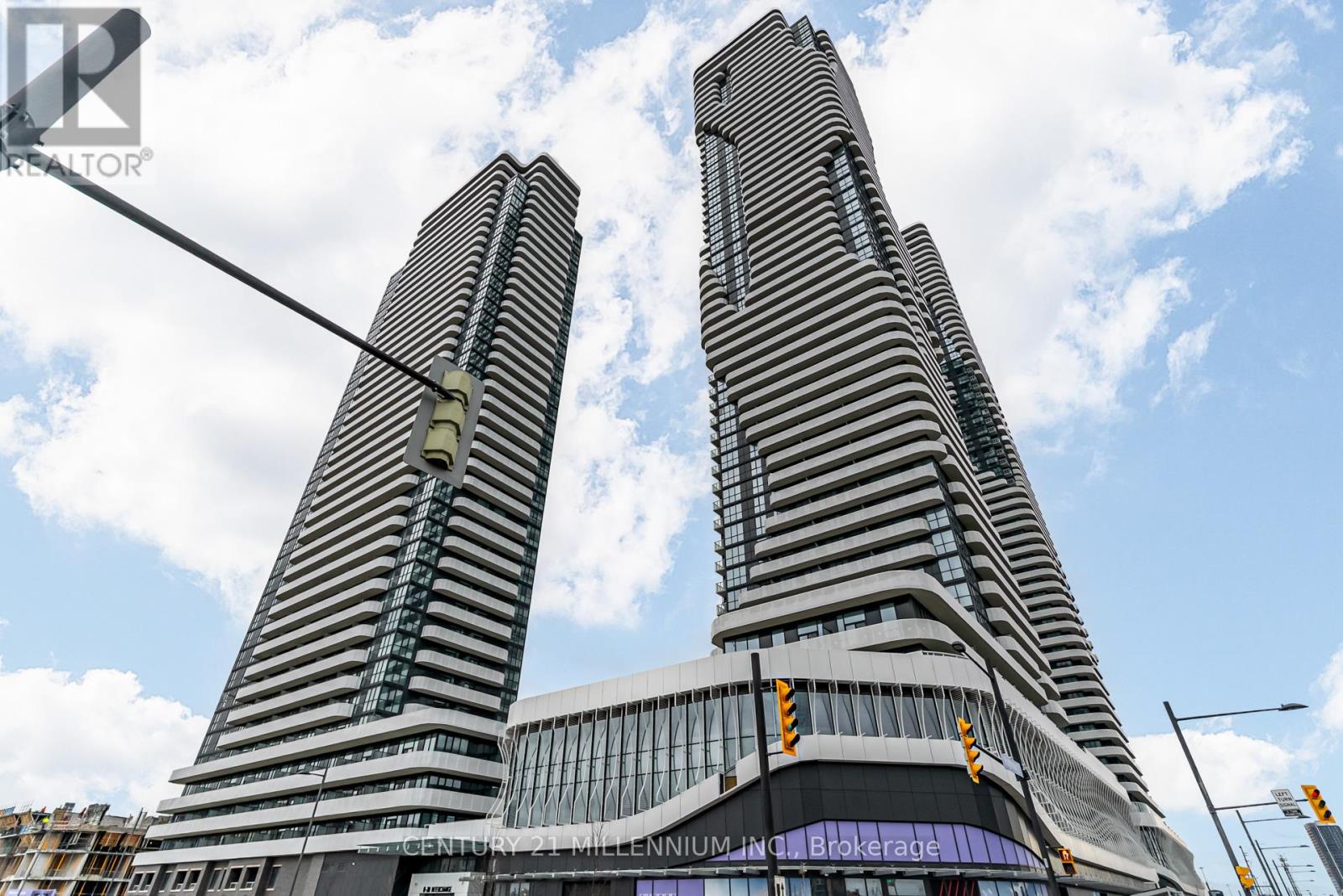 8 INTERCHANGE WAY, Vaughan, Ontario